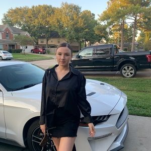 Meet your Posher, Alexis